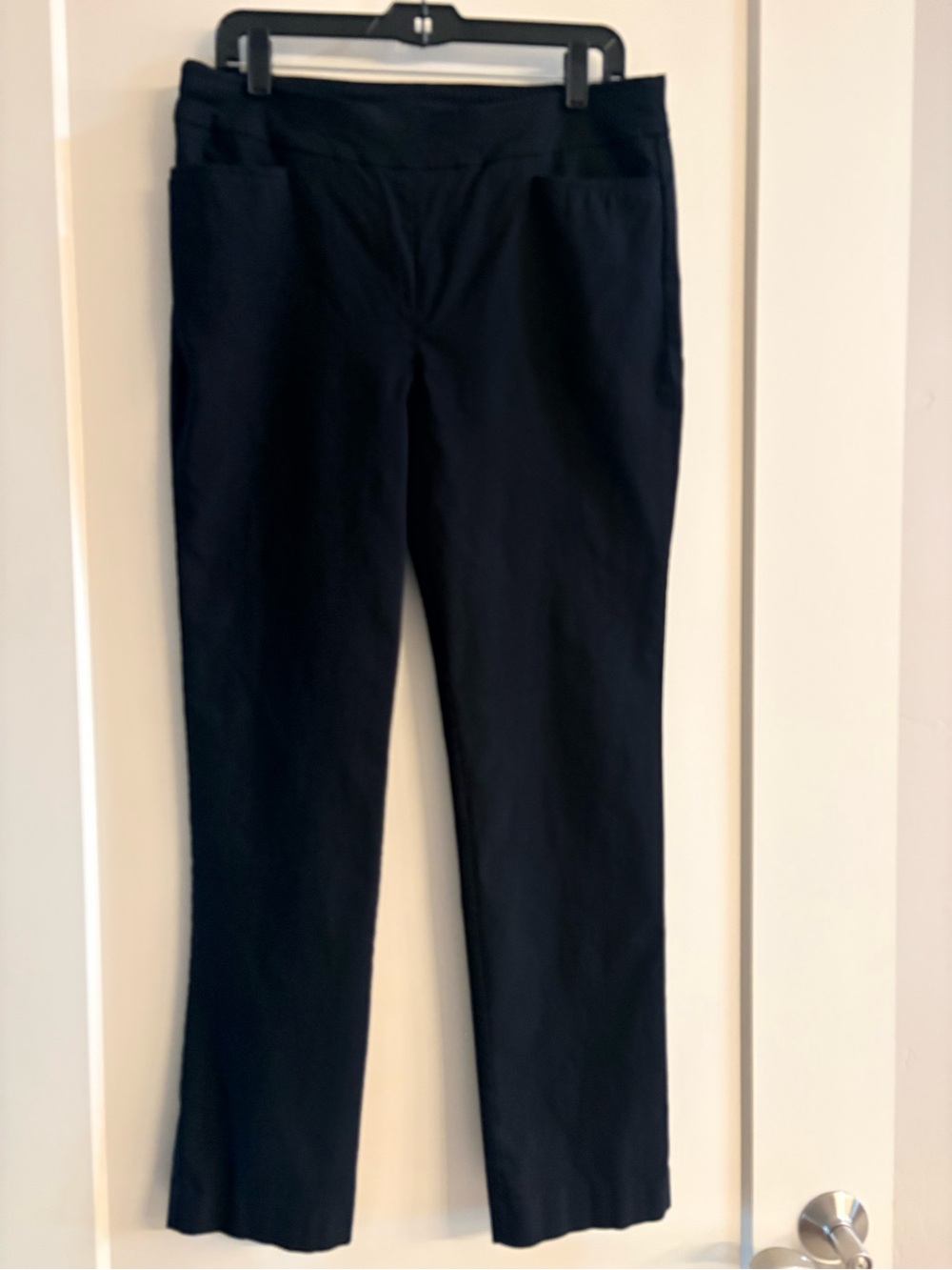 Chico’s pull on classic Black Straight-Leg Pants size 10 (Chicos 1.5)